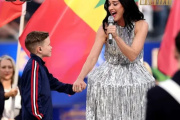 Quién es Tius Luka, el niño que compartió escenario con Katy Perry en la apertura del Mundial 2026