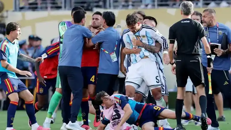La FIFA abrió una investigación contra la Selección argentina por los incidentes tras la final
