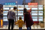 Los caseros endurecen los requisitos y los inquilinos lo pagan: alquileres al alza, 300 candidatos por piso y mudanzas a la fuerza