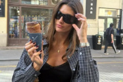 Lola Latorre lanzó un nuevo producto y la acusaron de copiar a Hailey Bieber: "La versión pobre"
