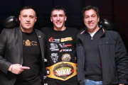 El Intendente entregó el cinturón WKN en una exitosa jornada de kickboxing en el Polideportivo