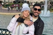 Desde España, Facundo Moyano le mandó una foto con Candela Arizaga a Moria Casán
