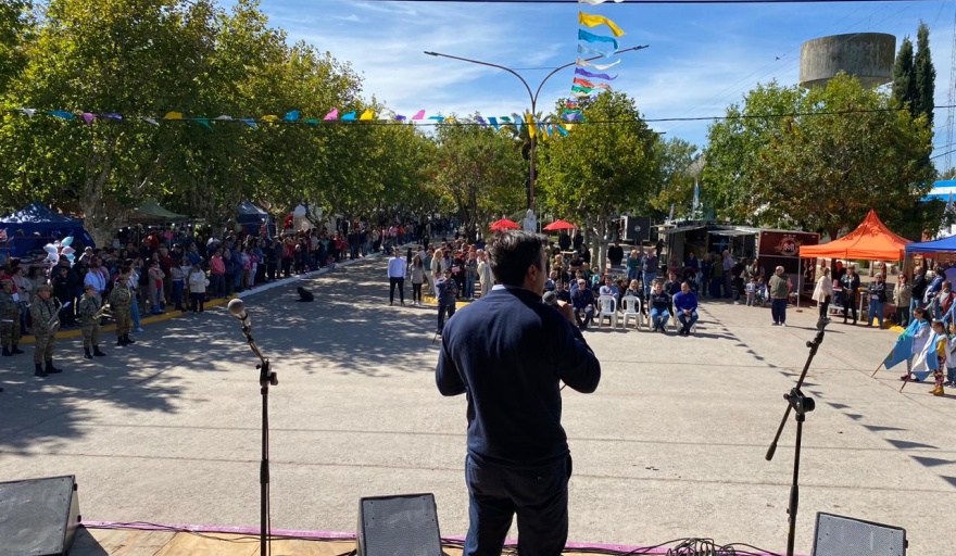 La comunidad se volcó masivamente a las calles para celebrar los 114 años de Juan N. Fernández