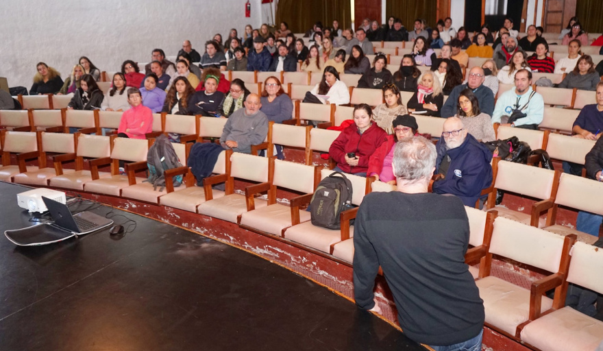 Comenzó el curso de Manipulación de alimentos en el Teatro Municipal